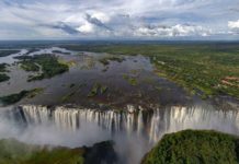 Victoria Falls for best vacation