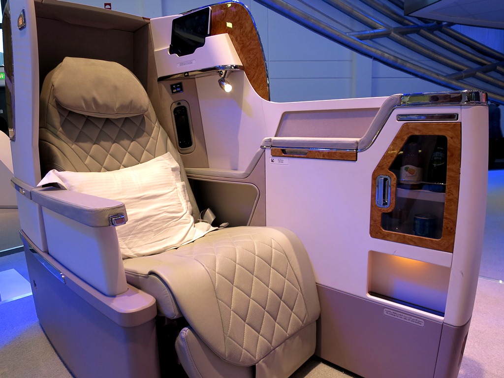 Emirates First Class - Business Class Cabins